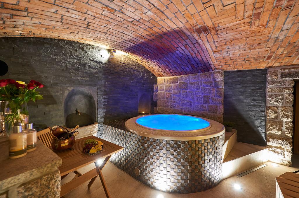 Hotel Stara Pekarna S Privatnim Wellness Ліберець Екстер'єр фото